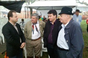 expofeira sao luiz com Sperotto pref junaro e caludio duarte sind saonto angelo