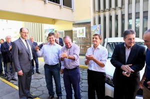 Entrega de carros para agricultura familiar e cooperativismo